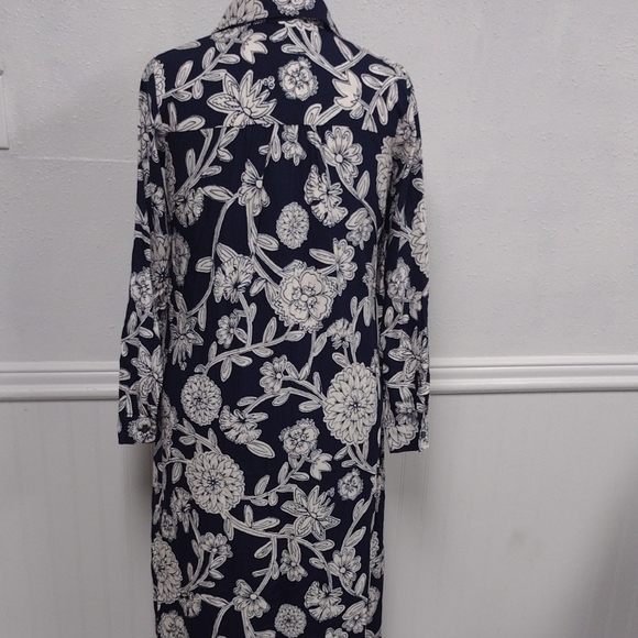 NEW LOFT Navy and White Floral Long Sleeve Dress Oversized, Bohemian. - Picture 6 of 16